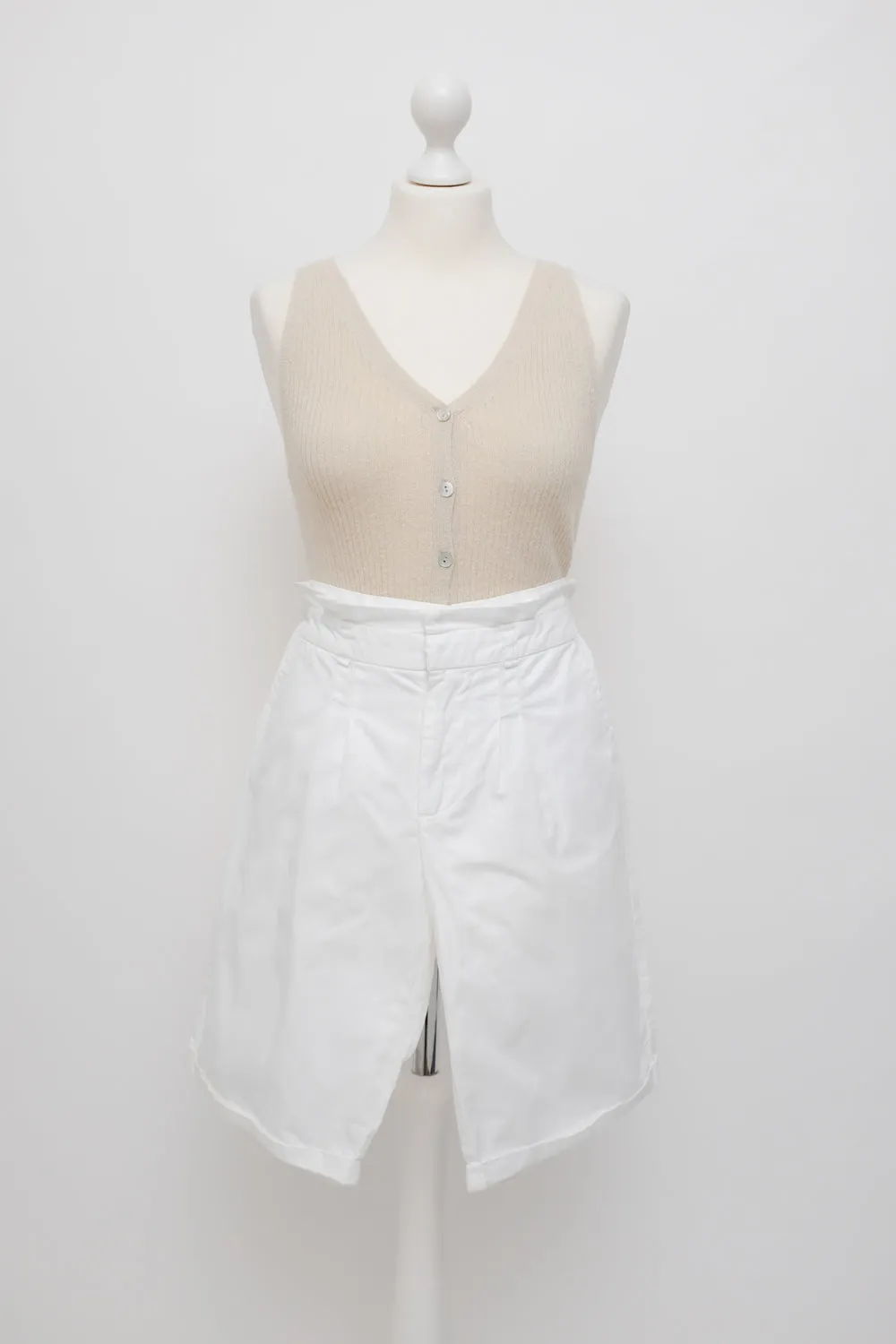 0055_PLEATED WHITE COTTON VINTAGE SHORTS