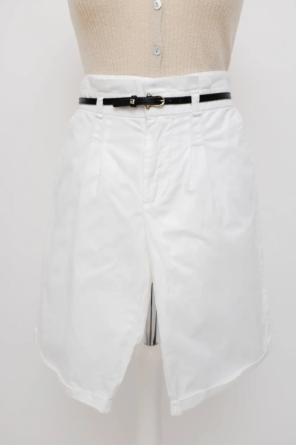 0055_PLEATED WHITE COTTON VINTAGE SHORTS