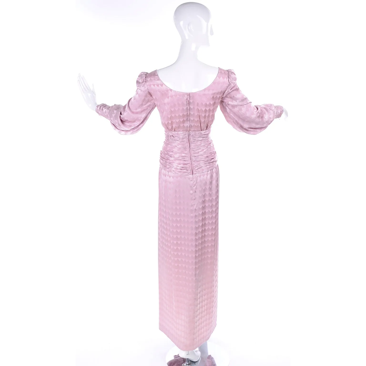 1970s Vintage Estevez Evening Dress in Pink Diamond Print w/ Ruching 8