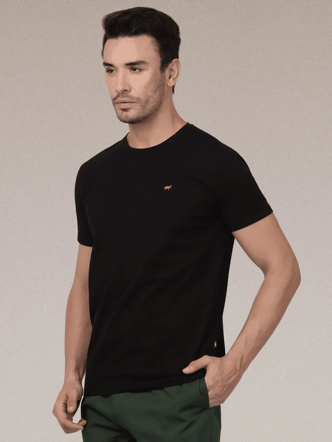 Black Round Neck T-shirt