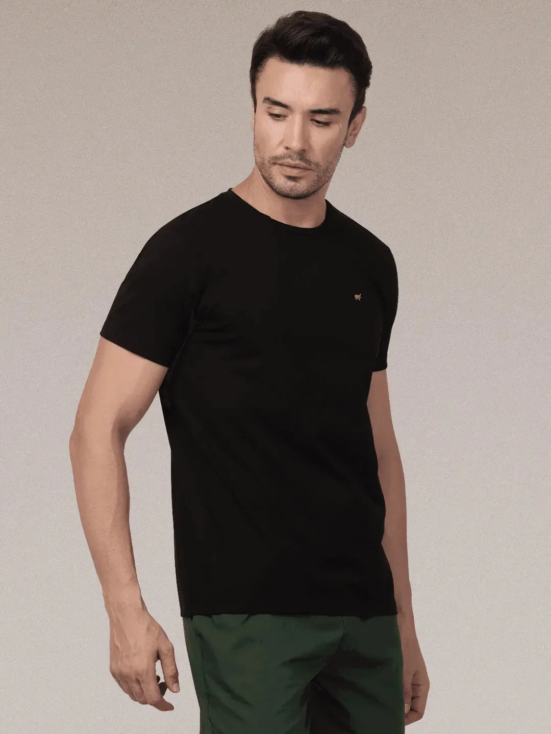 Black Round Neck T-shirt