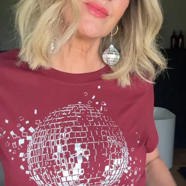 Disco Down Tshirt Burgundy & Silver