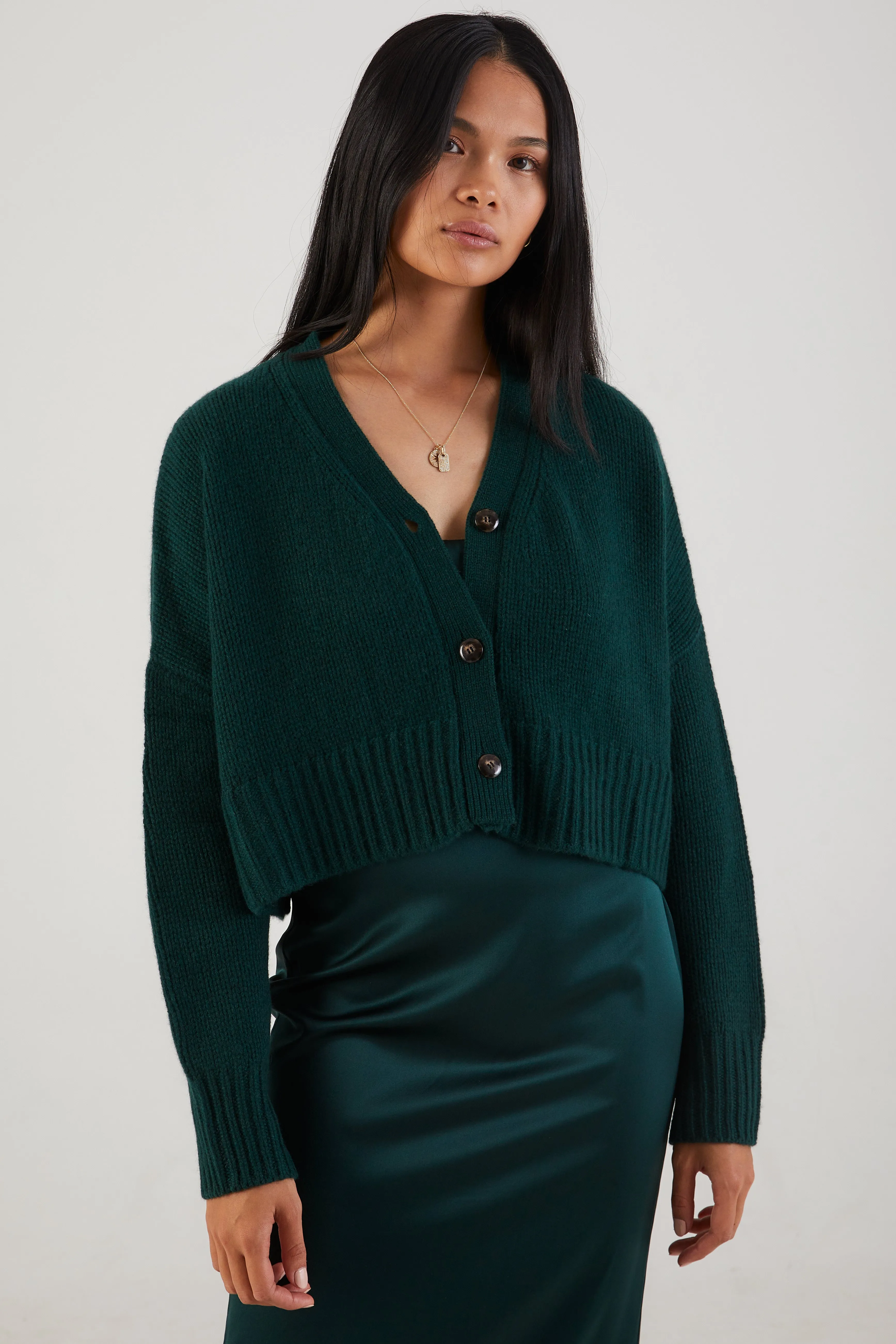 Elliot Button Cashmere Cardigan in Deep Forest