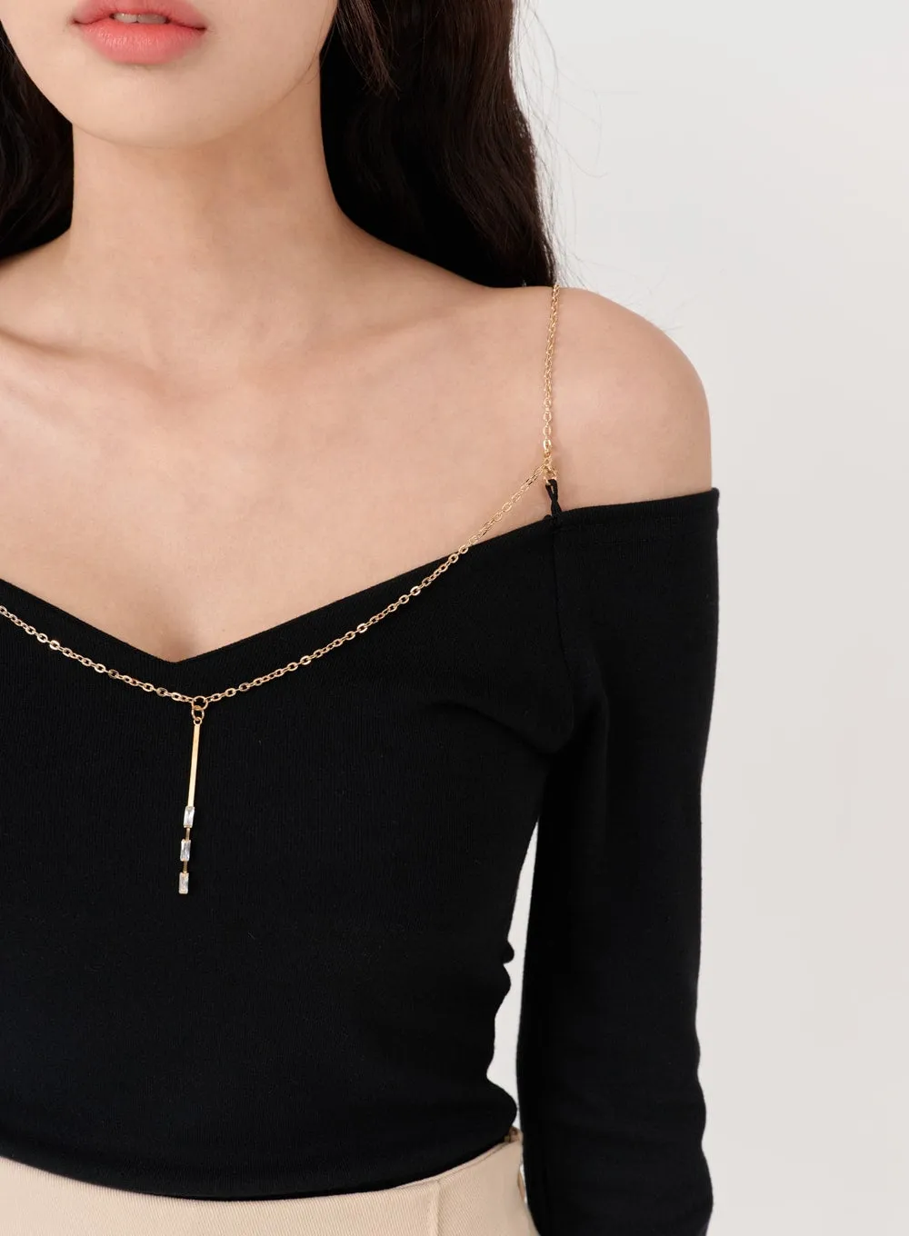 Gold Chain Necklace Open Shoulder Long Sleeve T-Shirt IG18