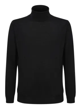 High neck black pullover