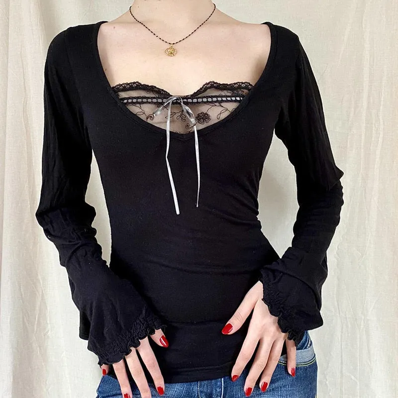 Long Sleeve T-Shirt Black Top Women Patchwork Lace Crop Top Winter Spring Women Pulovers Sexy Skinny V Neck Tees 90s Y2K Clothes