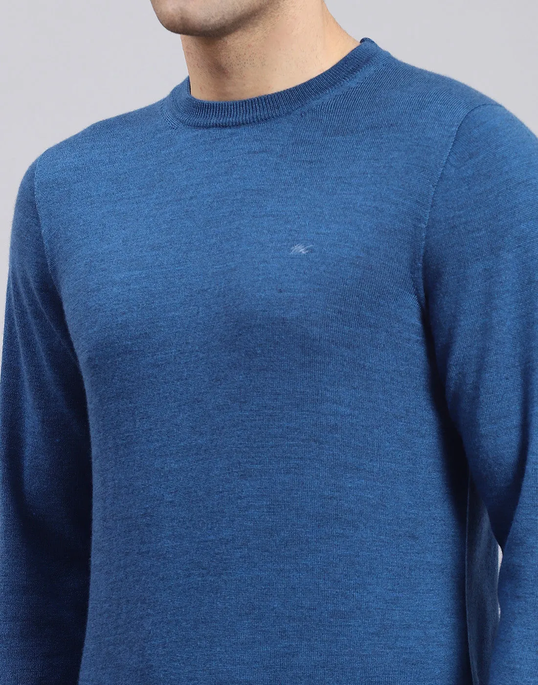 Men Blue Solid Round Neck Full Sleeve Sweater