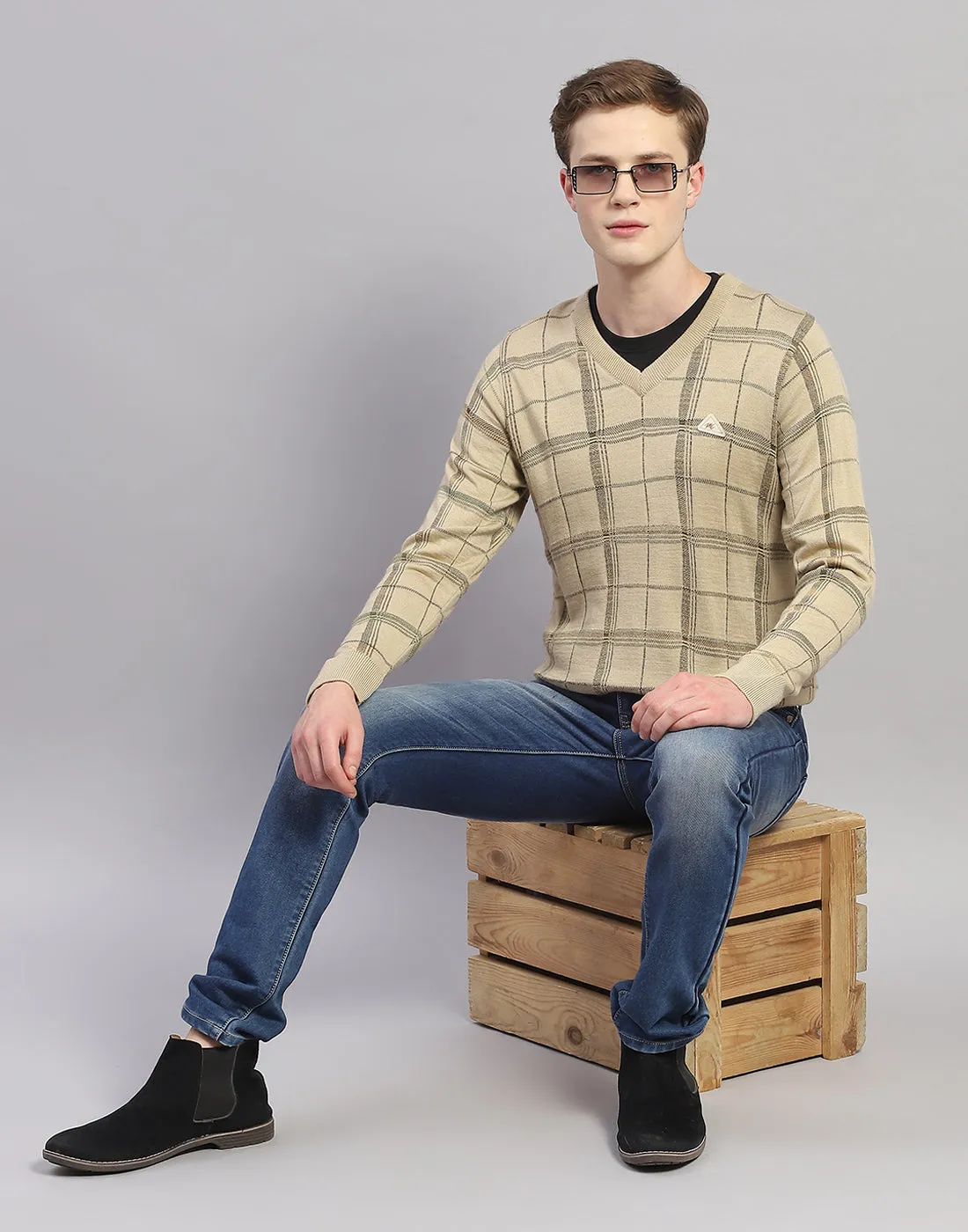 Men Camel Brown Self Design V Neck Full Sleeve Pullover