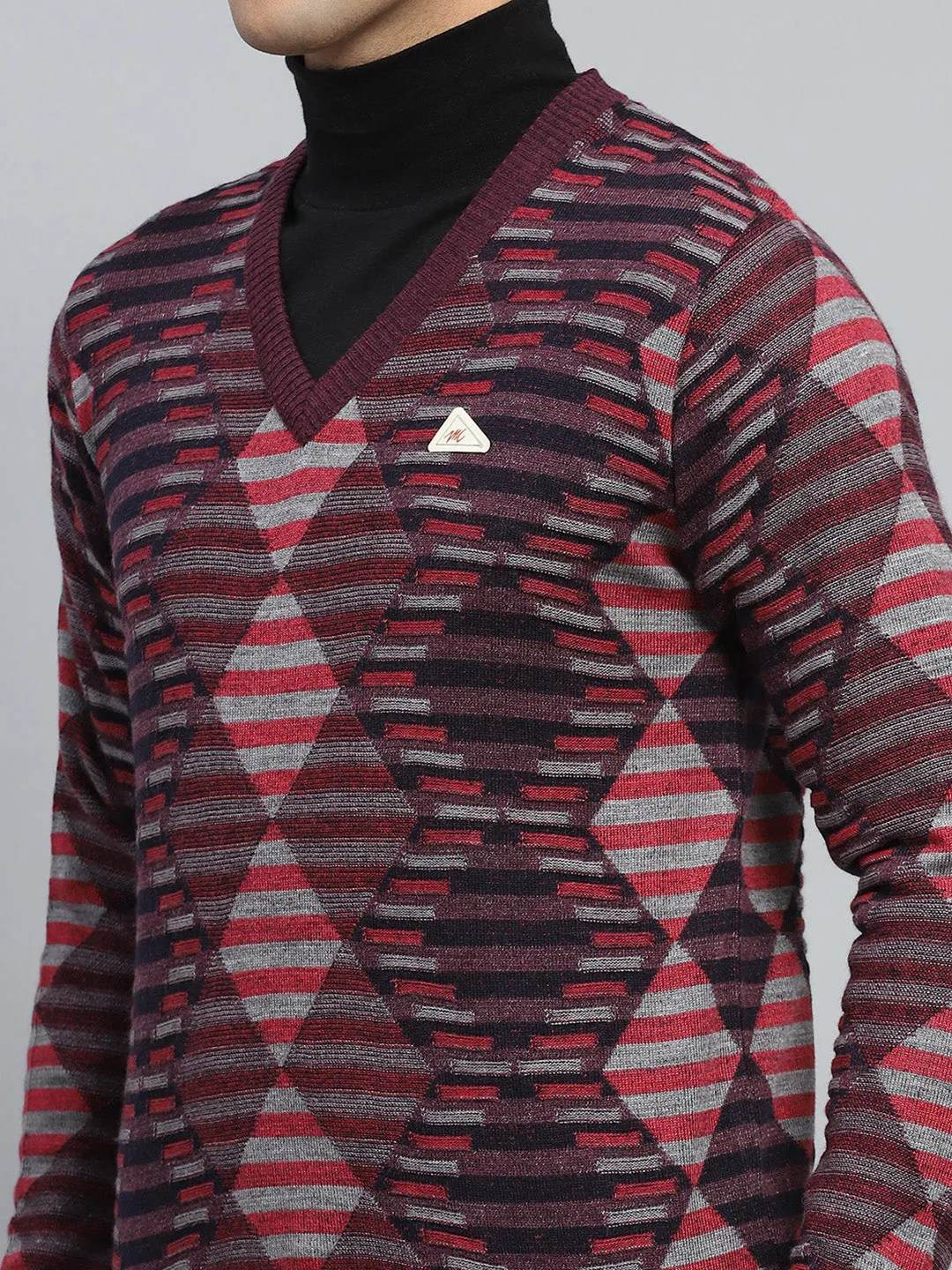 Men Maroon Stripe V Neck Full Sleeve Pullover