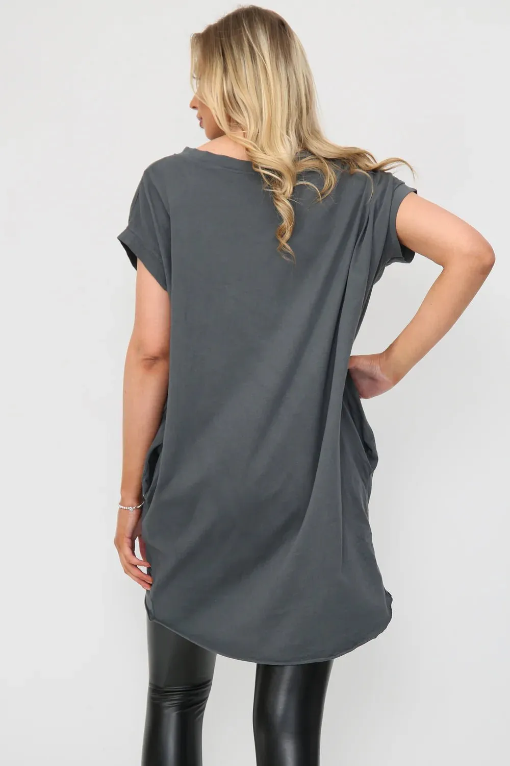 Milla Oversized T-Shirt with Necklace