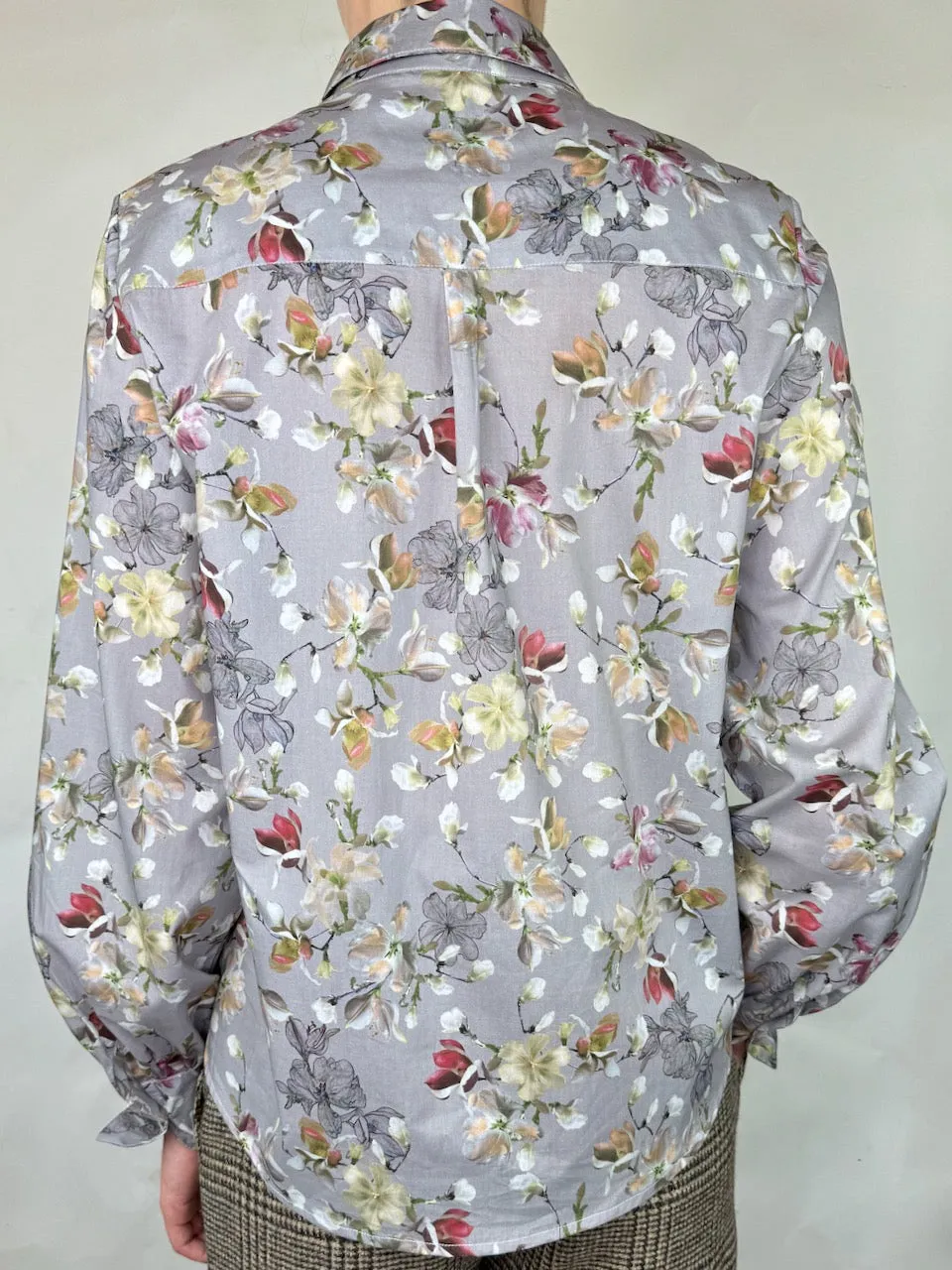 Naomi Cotton Lawn Shirt - Light Grey Floral