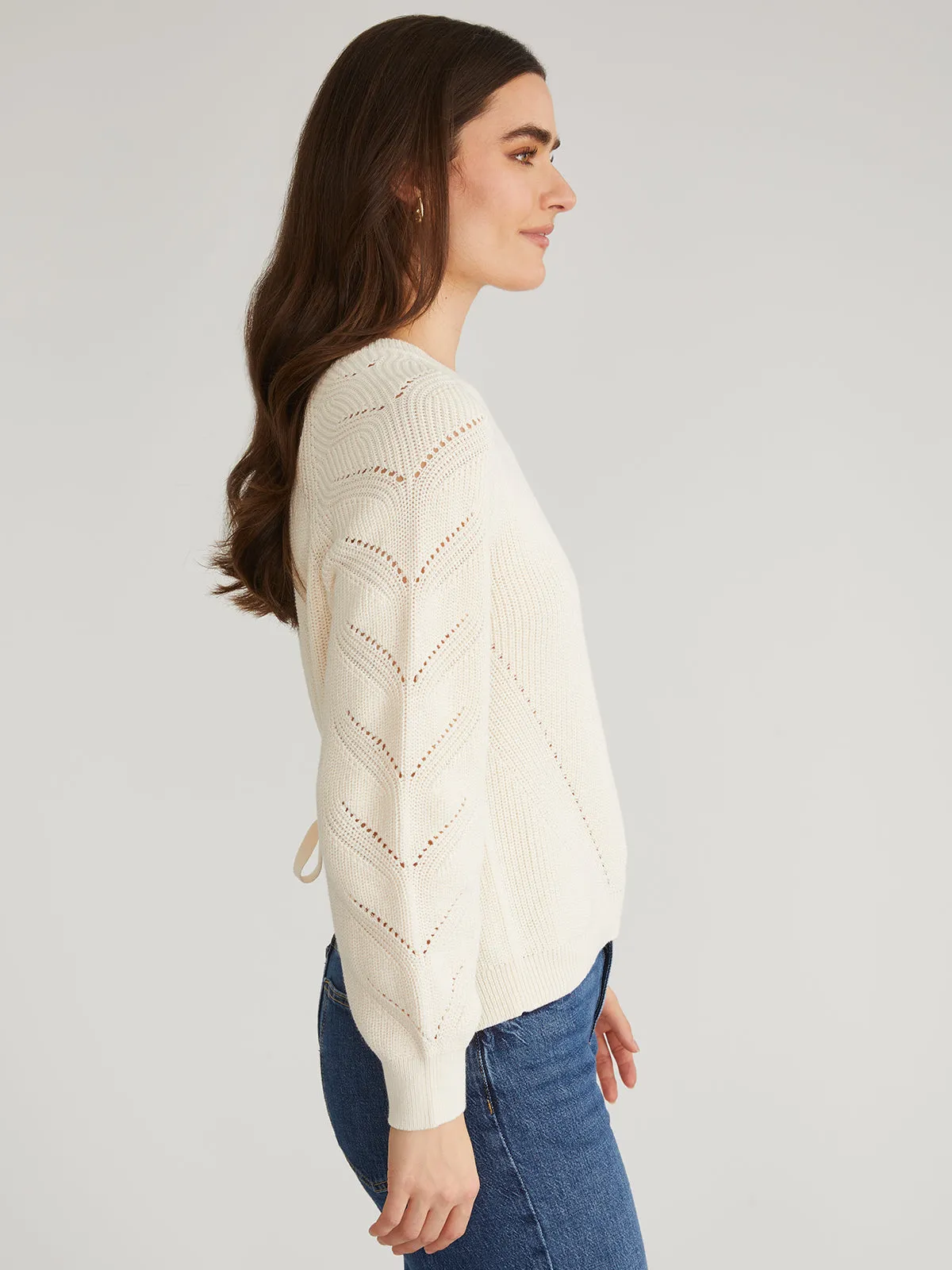 Phoebe: 100% Cotton Lace Back Raglan Pullover