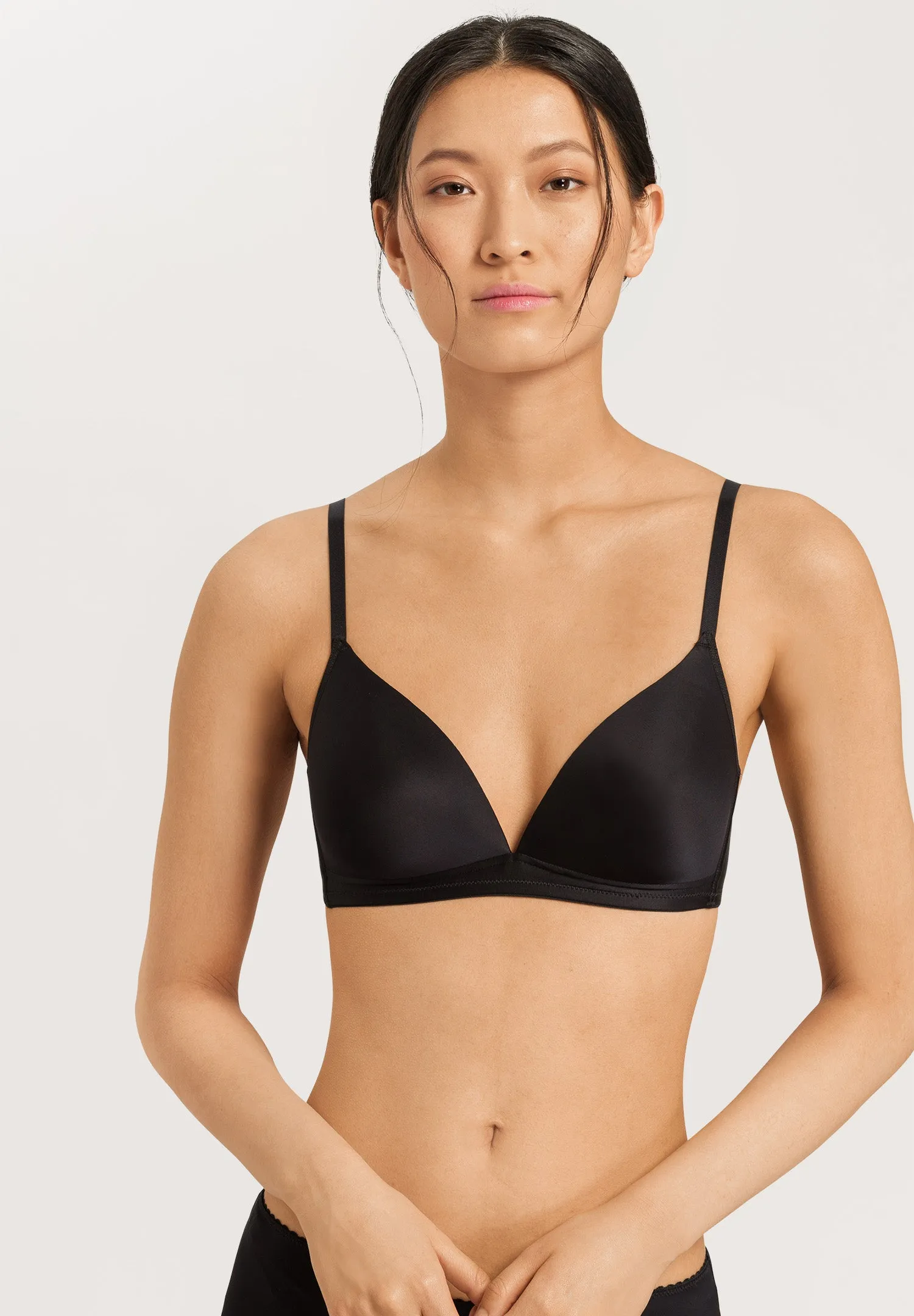 Satin Deluxe Soft Cup Bra | Black 71071-019