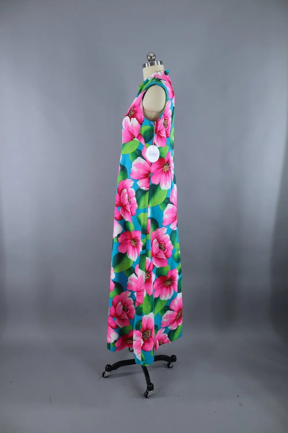 Vintage 1960s Pink Floral Print Hawaiian Maxi Dress