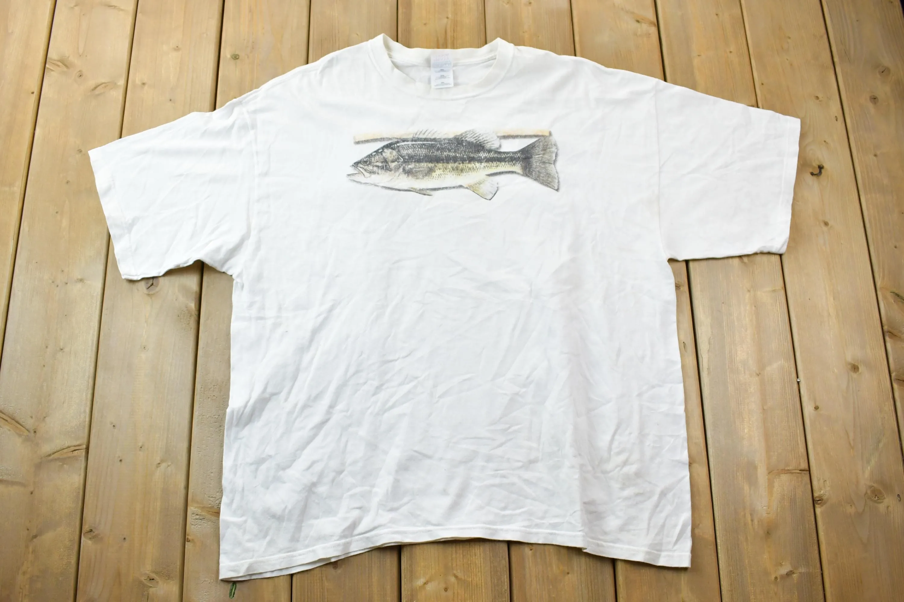 Vintage 1990s Fish Landscape Theme Graphic T-Shirt