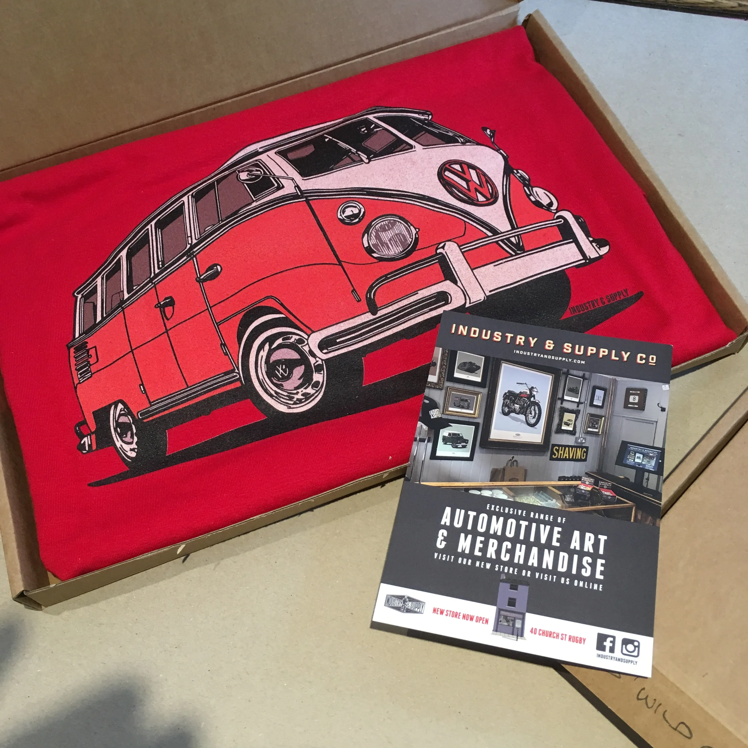 VOLKSWAGEN BUS T-SHIRT